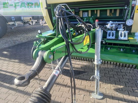 Empacadora gigant - Krone - comprima v 150 xc