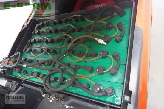 Elevadora - Linde - e 14 evo 386-02