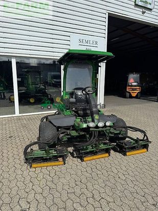 Cosechadora de Cereal - John Deere - 8700 a