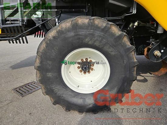 Cosechadora de Cereal - New Holland - cx 6.90