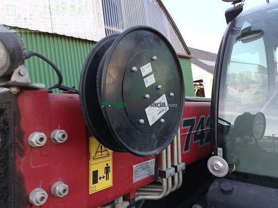 Telescopica - Case IH - 742 farmlift