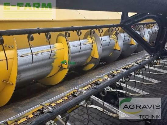 Cosechadora de Cereal - New Holland - cr 9080