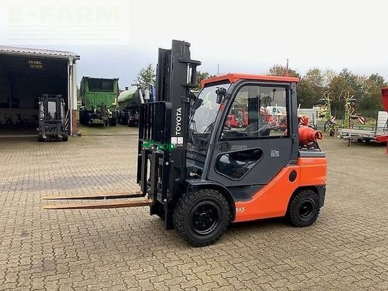 Elevadora - Toyota - 02-8fgjf35