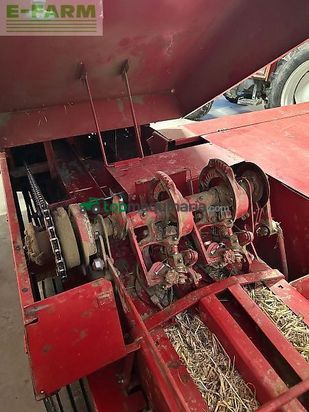 Empacadora gigant - New Holland - 366