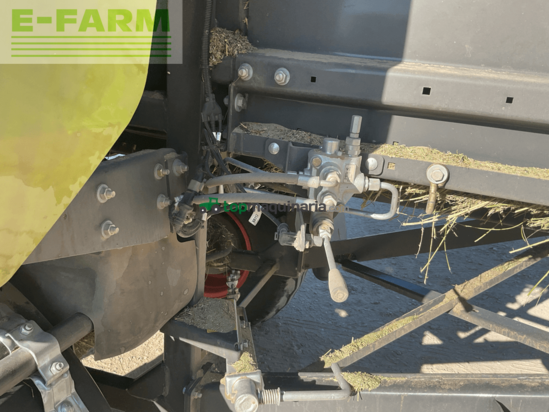 Empacadora gigant - Claas - quadrant 4000