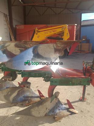Arado Keverneland de 4 cuerpos