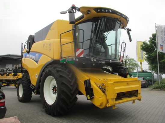 Cosechadora de Cereal - New Holland - cx 8.70