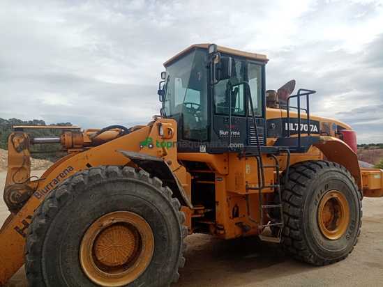 Pala cargadora Hyundai HL770-7A