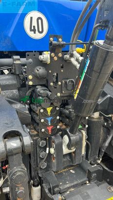 Tractor agrícola - New Holland - t 8.435 uc smarttrax UC