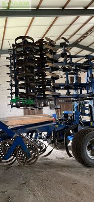 Cultivador -  - Vector 620