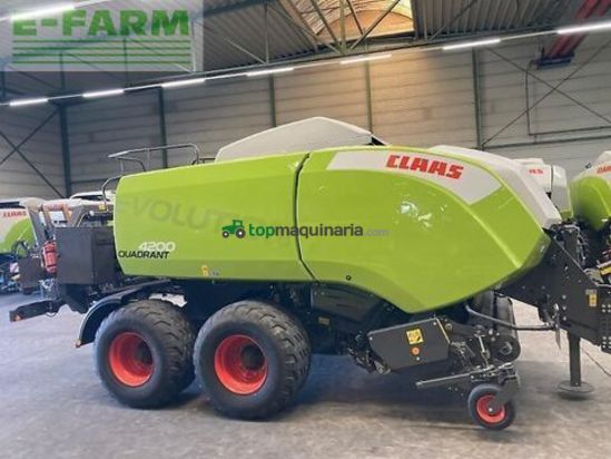 Empacadora gigant - Claas - quadrant 4200 rc t+st