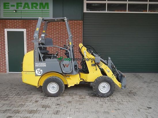 Minicargadora - Weidemann - wacker wl 20e