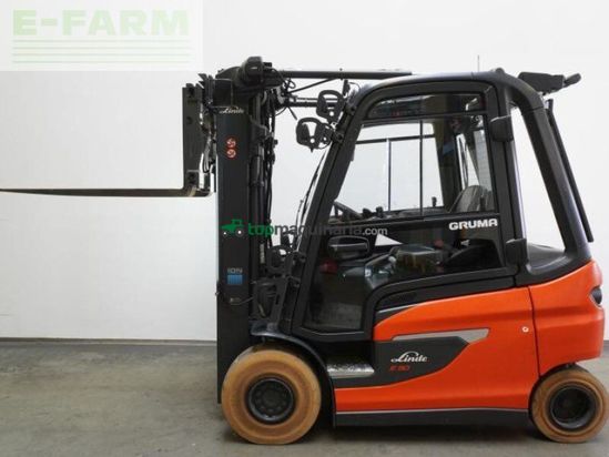 Elevadora - Linde - e 30 ion 1252