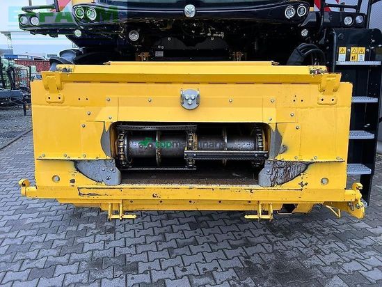 Cosechadora de Cereal - New Holland - cr 8.80