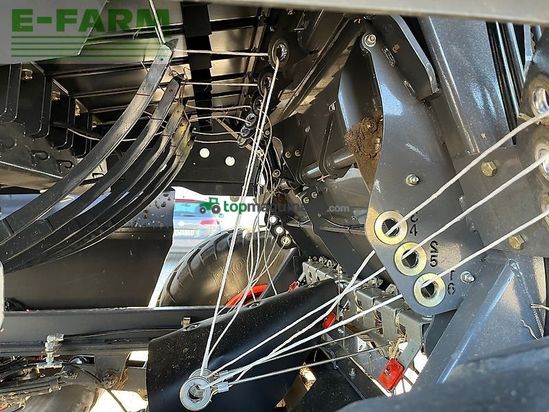 Empacadora gigant - Claas - quadrant 5300 rc