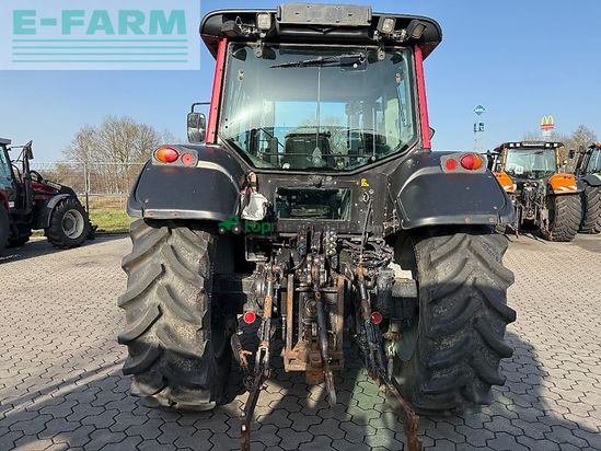 Tractor agrícola - Valtra - n101