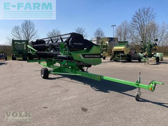 Cosechadora de Cereal - Deutz-Fahr - c 6305 ts t5 mit schneidwerk