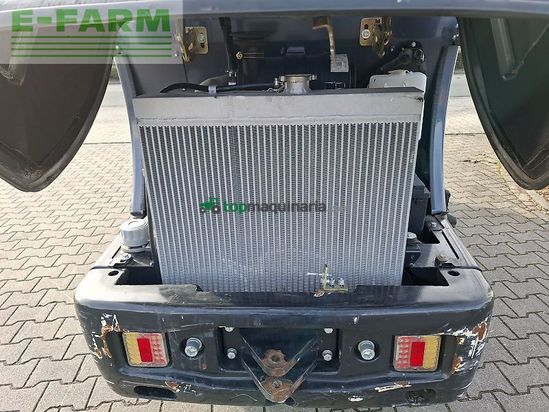 Minicargadora - Toyo - ku 836-ii