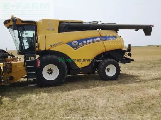 Cosechadora de Cereal - New Holland - cr 8.90