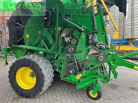 Empacadora gigant - John Deere - v451r