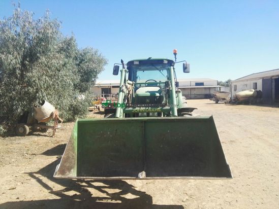 Tractor agrícola - John Deere - 6520