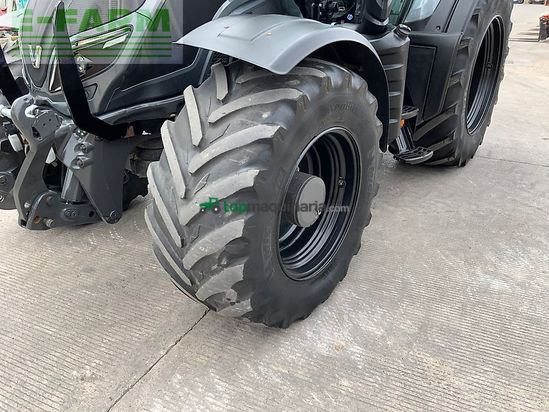 Tractor agrícola - Valtra - t254 versu unlimited tractor (st27246)