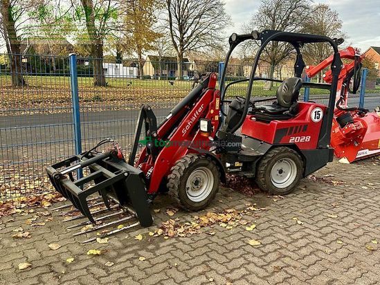 Minicargadora - Schaffer - 2028