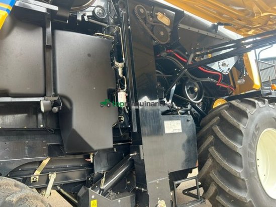 Cosechadora de Cereal - New Holland - CX8.70