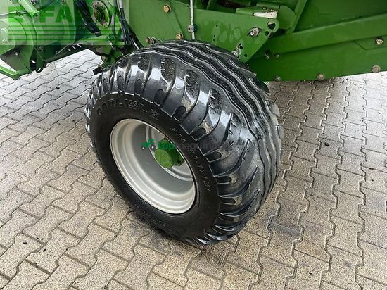 Empacadora gigant - Krone - comprima v 150 xc