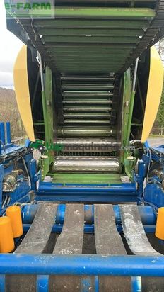 Empacadora gigant - Krone - comprima 150 xc