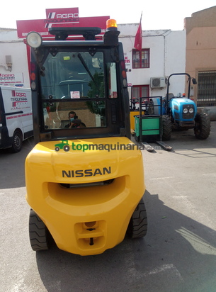 Carretilla diesel - Nissan - 30 balance