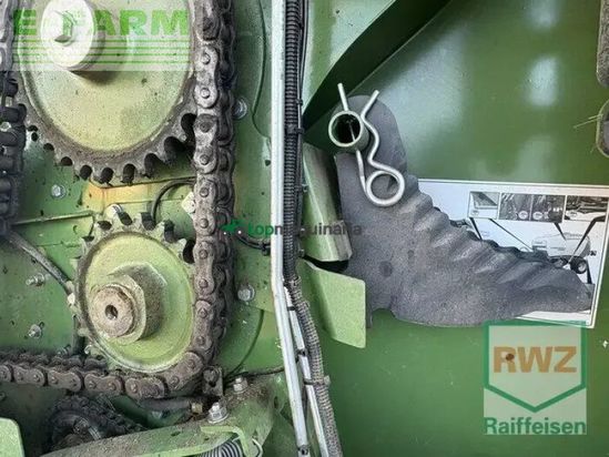 Empacadora gigant - Krone - comprima f125 xc