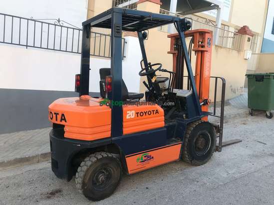 Carretilla elevadora a ga - Toyota - HD30