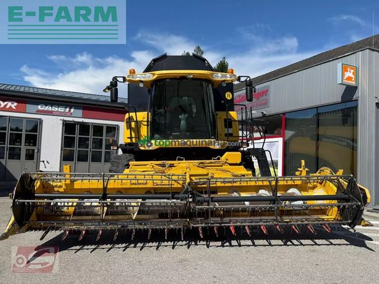 Cosechadora de Cereal - New Holland - cr980