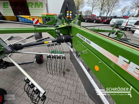 Rastrillo - Fendt - former 880