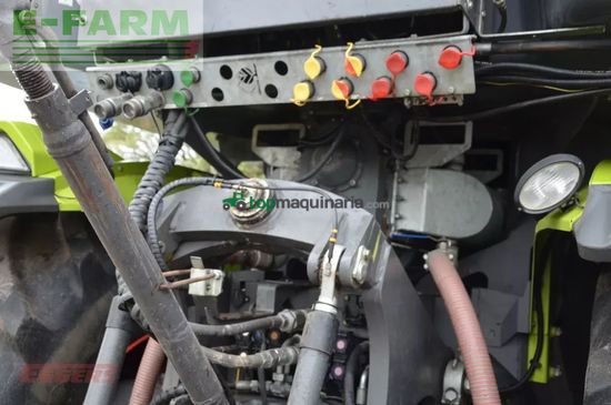 Esparcidor - Claas - xerion 4200 saddle trac bauer