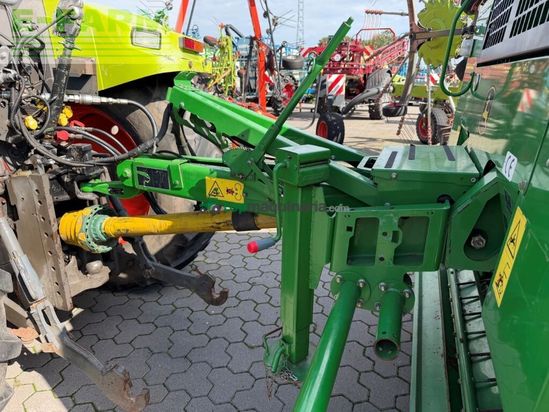Empacadora gigant - John Deere - 744 premium