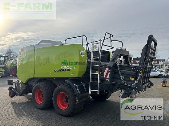 Empacadora gigant - Claas - quadrant 5200 fc tandem
