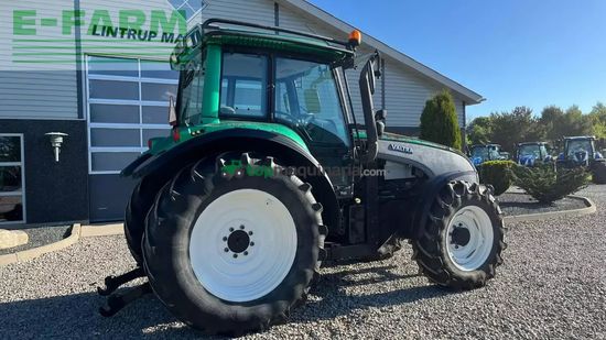 Tractor agrícola - Valtra - t130 med 3.5ton frontlift