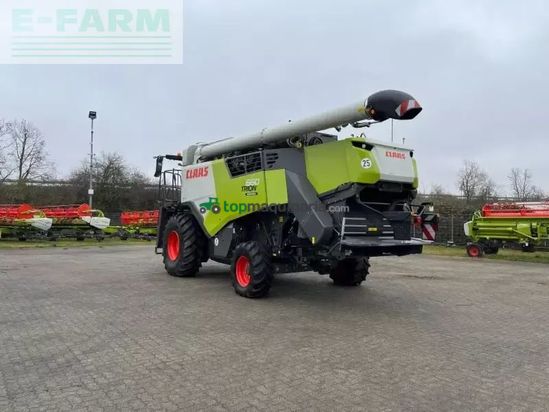 Cosechadora de Cereal - Claas - trion 660 montana