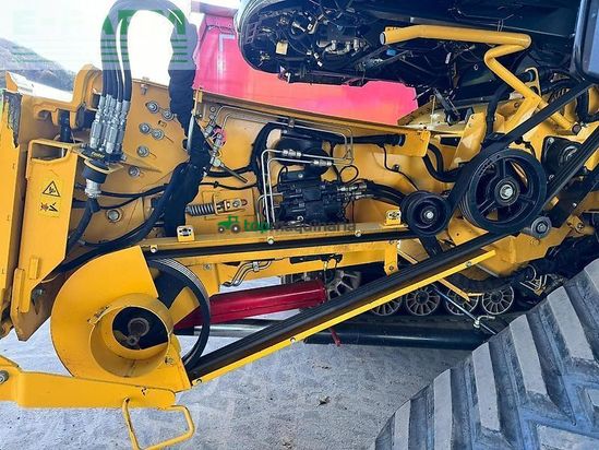 Cosechadora de Cereal - New Holland - cr 8.80 raupe 8,53m sw + sww