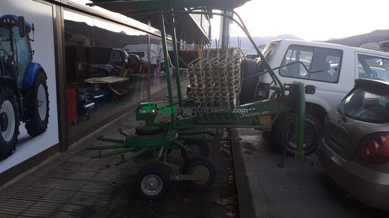 Rastrillo KRONE SWADRO 385