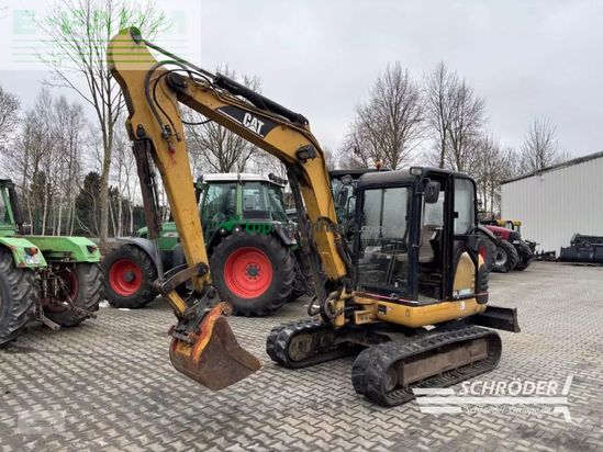 Excavadora - Caterpillar - 304.5