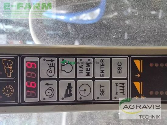 Cosechadora de Cereal - New Holland - cs 640