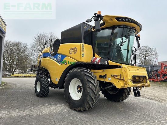 Cosechadora de Cereal - New Holland - ch 7.70