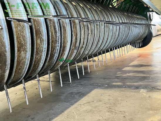 Empacadora gigant - Krone - fortima v 1500 mc
