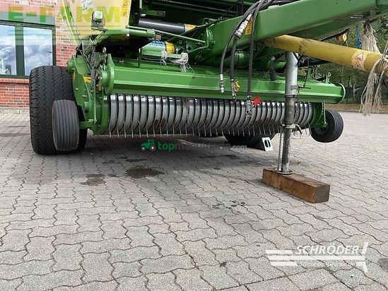 Empacadora gigant - Krone - comprima v 180 xc