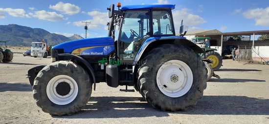 Tractor agrícola - New Holland - TM175