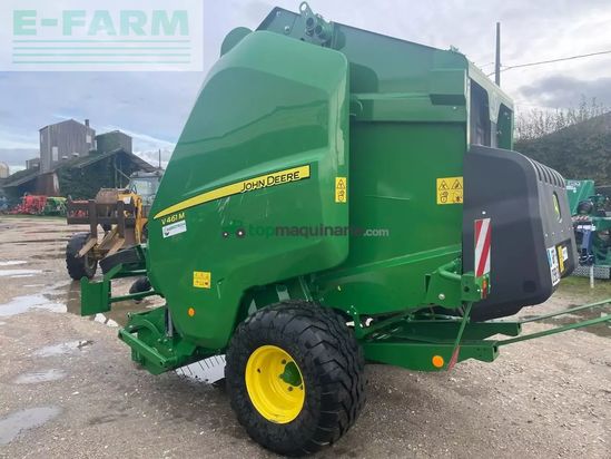 Empacadora gigant - John Deere - v461 m
