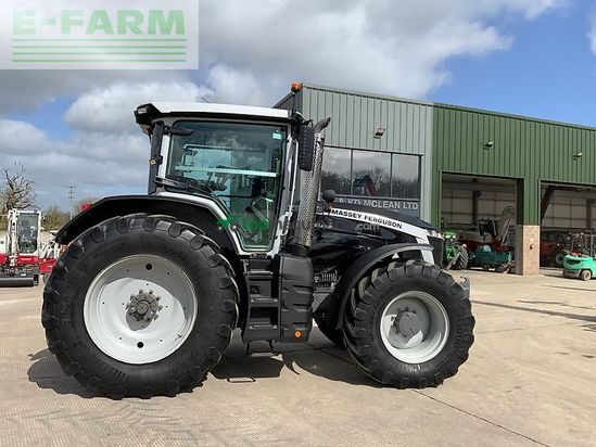 Tractor agrícola - Massey Ferguson - 8s.225 black tractor (st26275)